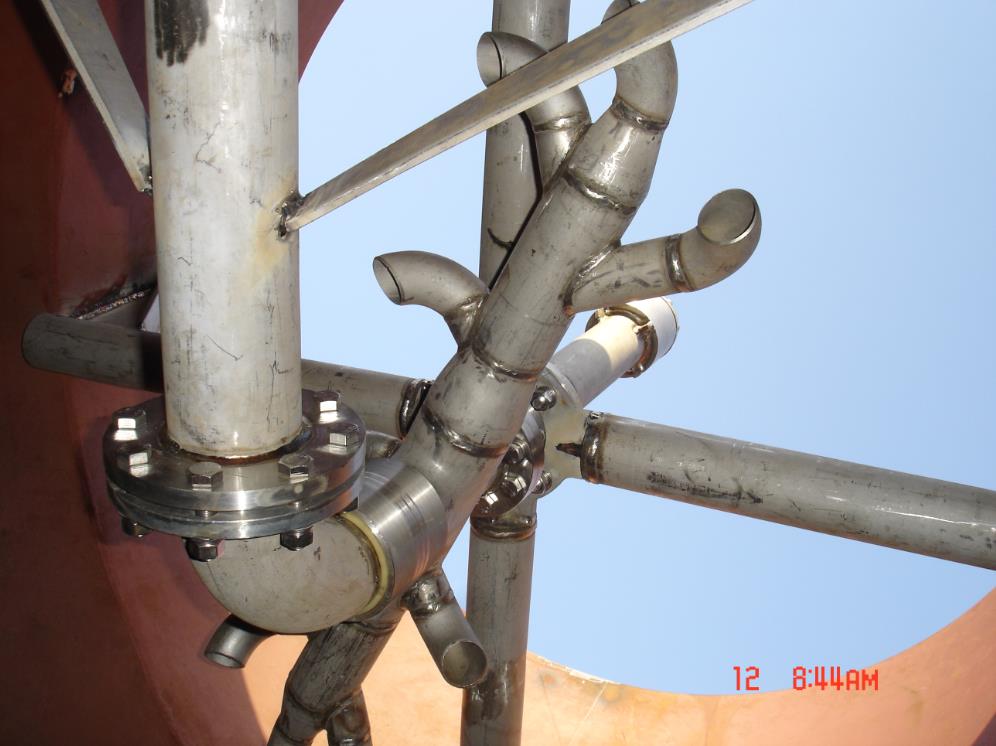 自旋转均布投球装置